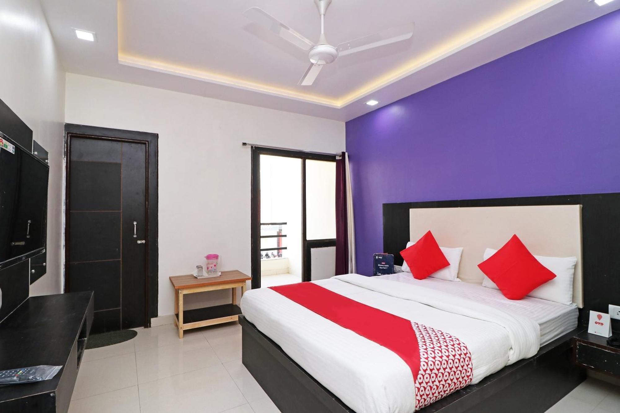 Oyo Hotel The Orient Tree آغْرا المظهر الخارجي الصورة